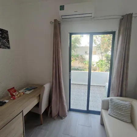 Loukas Hotel